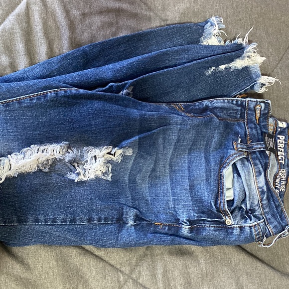 High Rise Skinny Ankle Grazer Jean - Picture 3 of 4